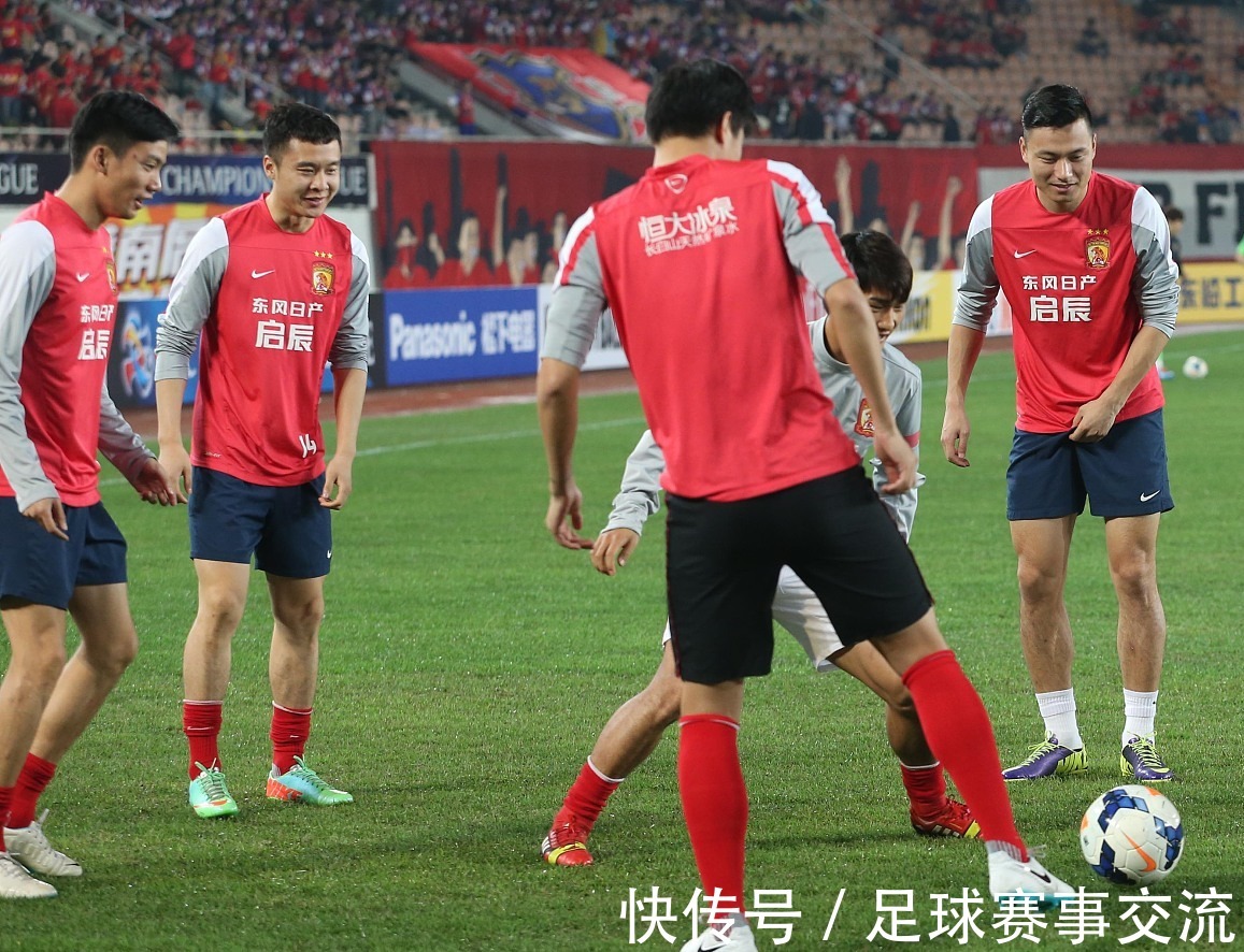 立陶宛男篮击败强敌晋级（立陶宛男篮力克劲敌成功晋级）