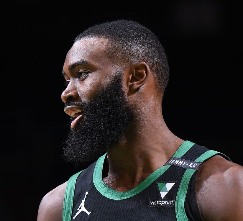 马刺主帅：文班很可能在下场面对雷霆时复出（马刺主帅：文班有望在下一战对阵雷霆时复出）