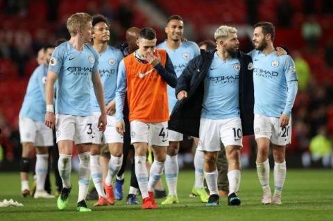 曼联客场4-1胜狼队，B费2射1传，取得3轮不败，积分追平切尔西，排名升至第六。（曼联客场4-1大胜狼队，B费双响+助攻，联赛三轮不败，积分追平切尔西升至第六位）