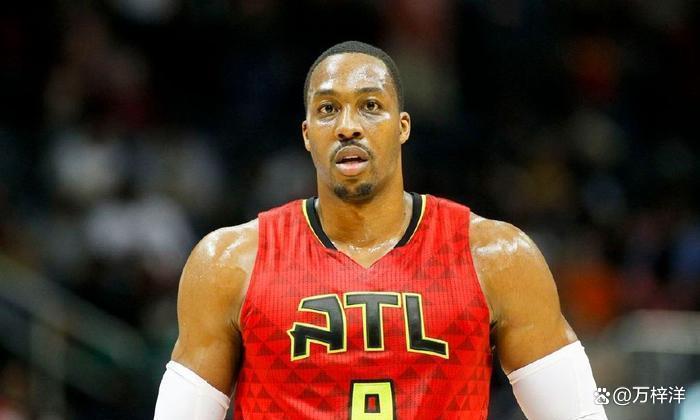 状态火热！陈林坚8中6高效砍下18分，三分3中2（火力全开！陈林坚8投6中高效拿下18分，三分3投2中）