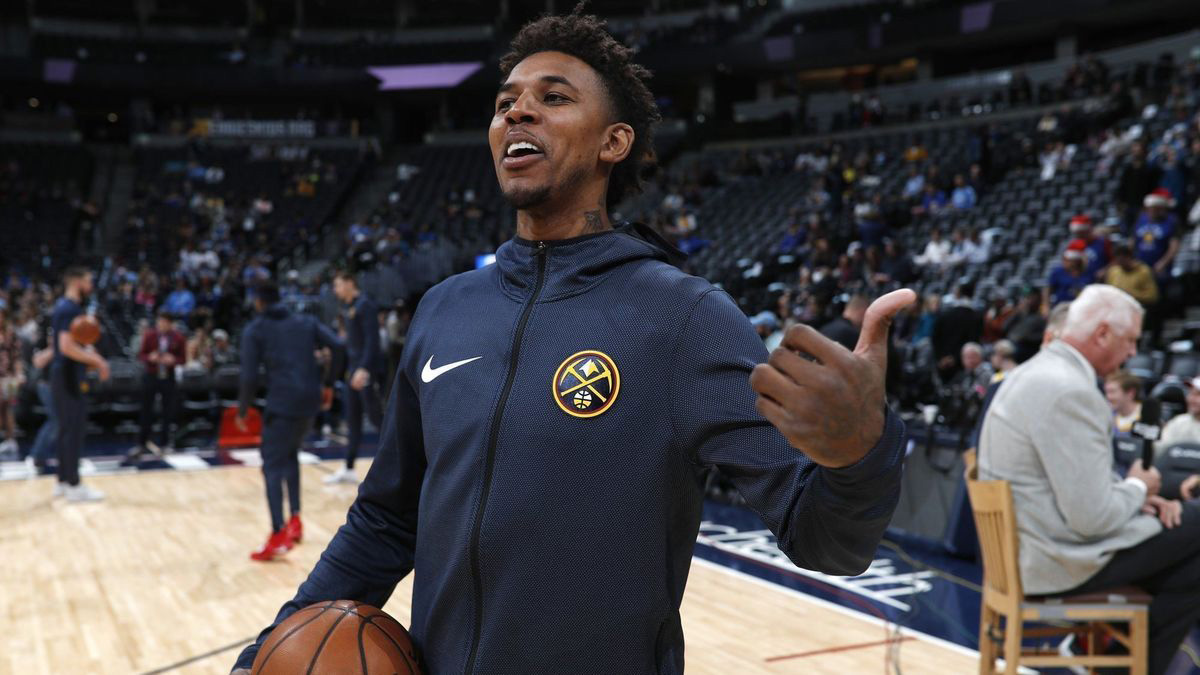 体坛：狼队想与徐彬签约4-5年，球员已搭乘航班前往英国（体坛消息：狼队计划与徐彬签约4至5年，球员已启程飞赴英国）