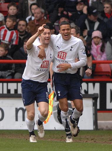 表现不错！李悦洲CBA生涯首秀10分5篮板2助攻（CBA首秀亮眼：李悦洲拿下10分5篮板2助攻）