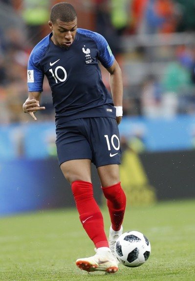 潇洒倒钩，C罗破门时的心率高达172bpm（C罗倒钩破门，心率飙至172bpm）