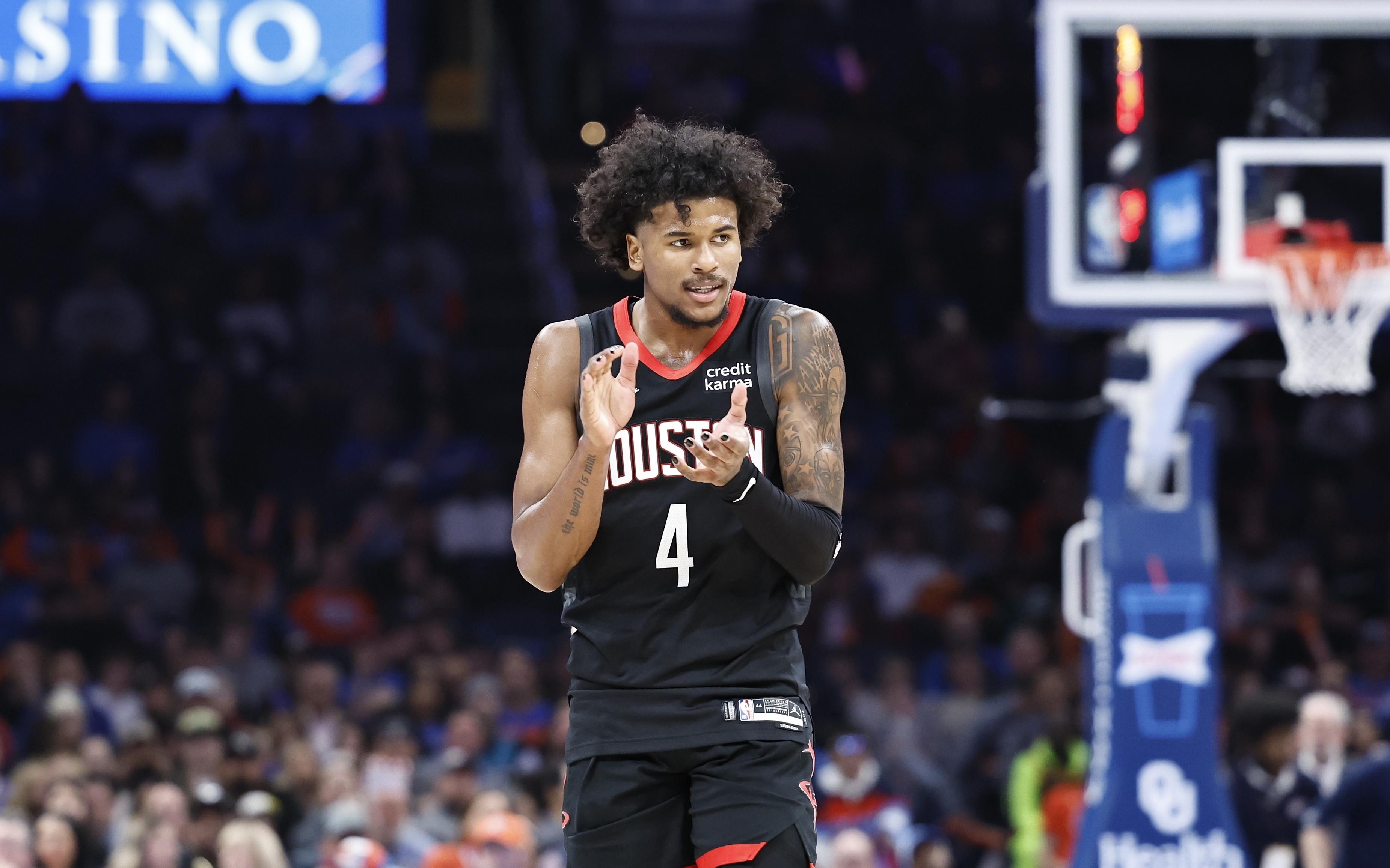 约基奇谈申京：大家不该拿他和我作比较，他本身已非常出色（约基奇：别拿申京和我比，他自己就已很出色）