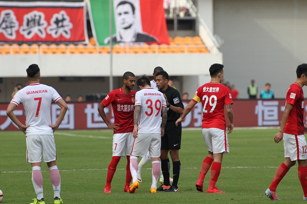 斯基拉：埃文-弗格森可能在1月转会窗离开罗马（斯基拉：埃文-弗格森或于一月转会窗离开罗马）