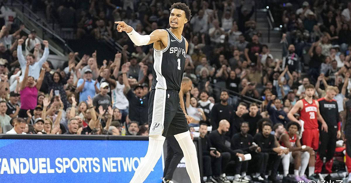 作用突出！文班替补贡献15分8板4帽，连续99场有盖帽（表现亮眼！文班替补拿下15分8篮板4盖帽，连续99场送帽）