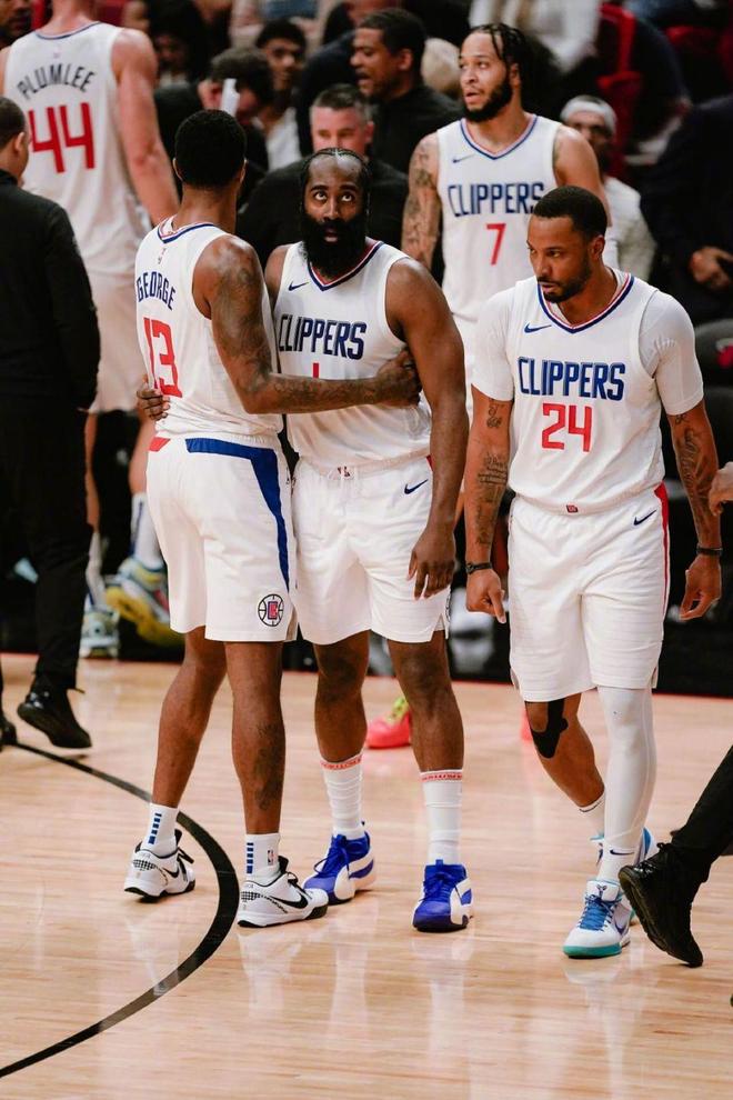 全球篮球商业化加速发展（全球篮球商业化进程提速）